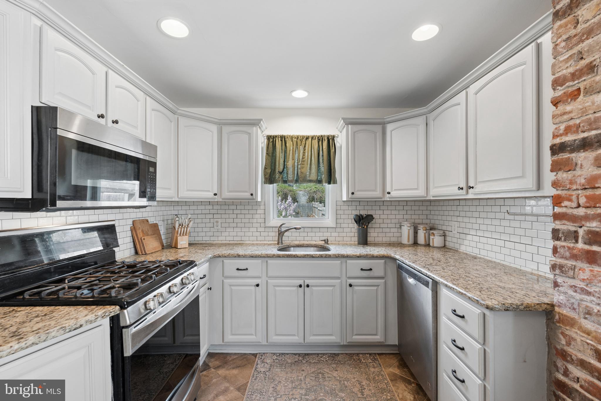 LANSDOWNE - Residential