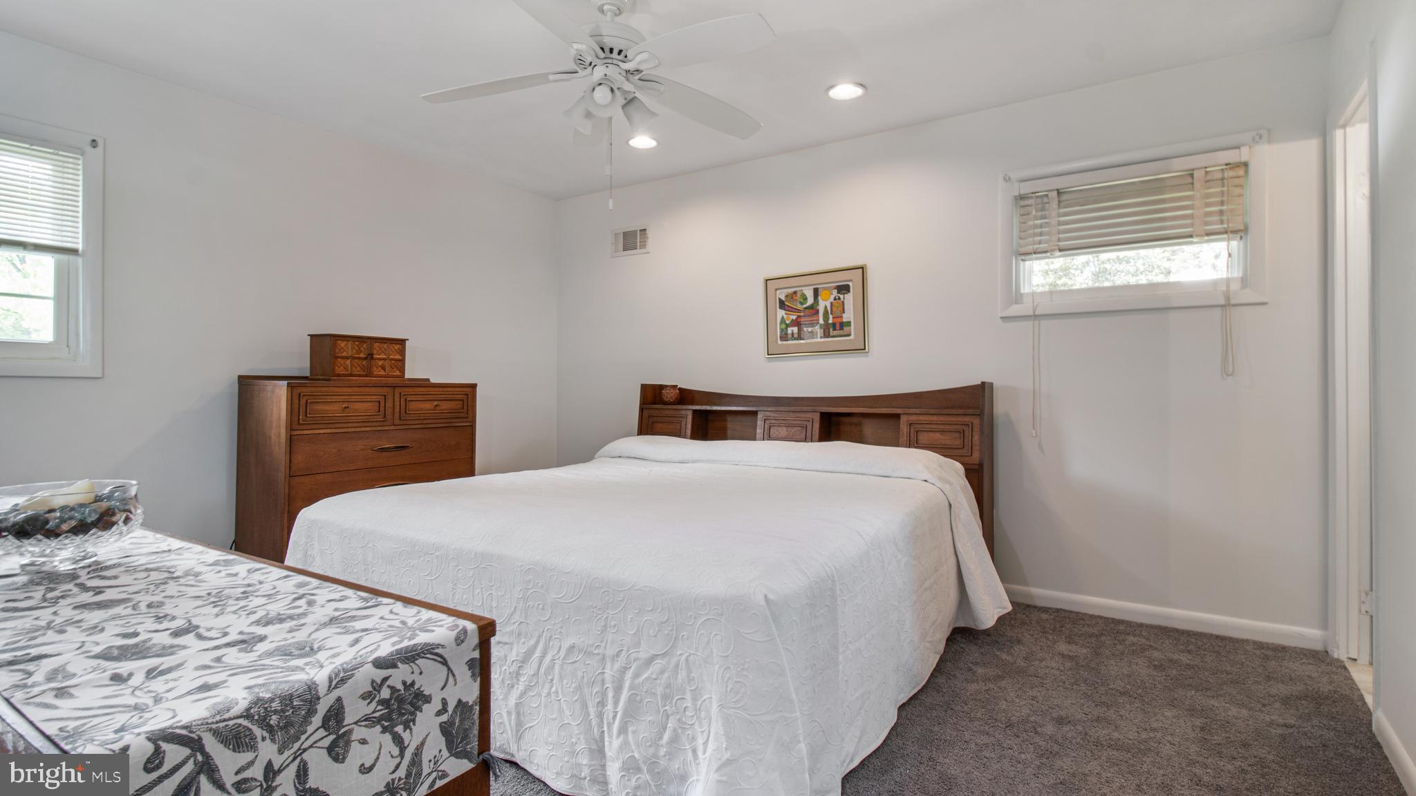 HILLANDALE HEIGHTS - Residential