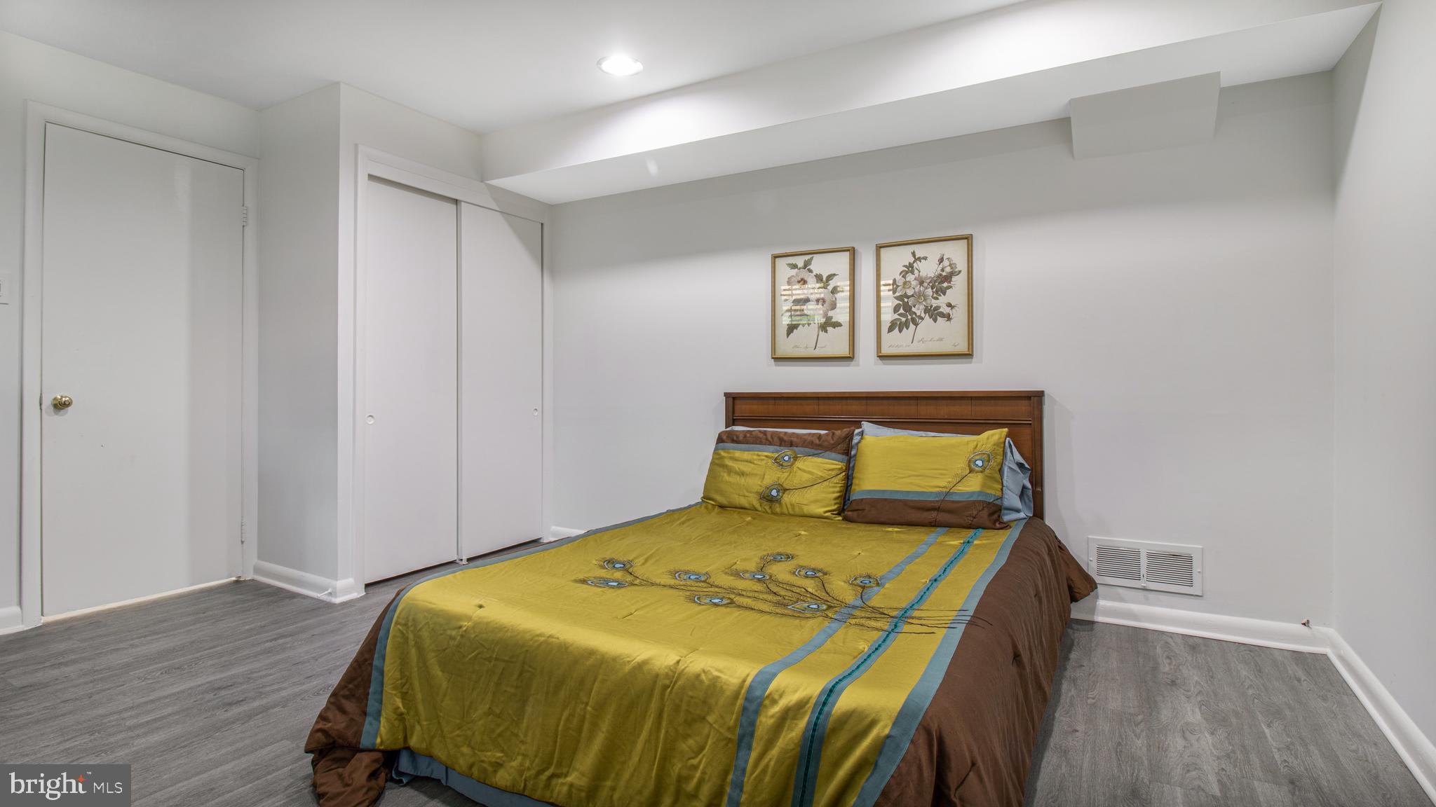 HILLANDALE HEIGHTS - Residential