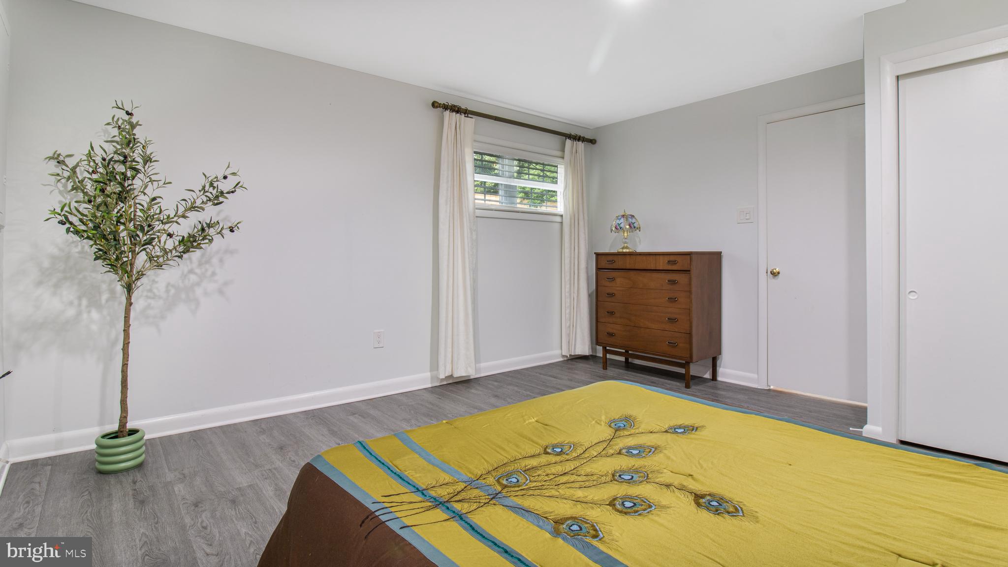 HILLANDALE HEIGHTS - Residential