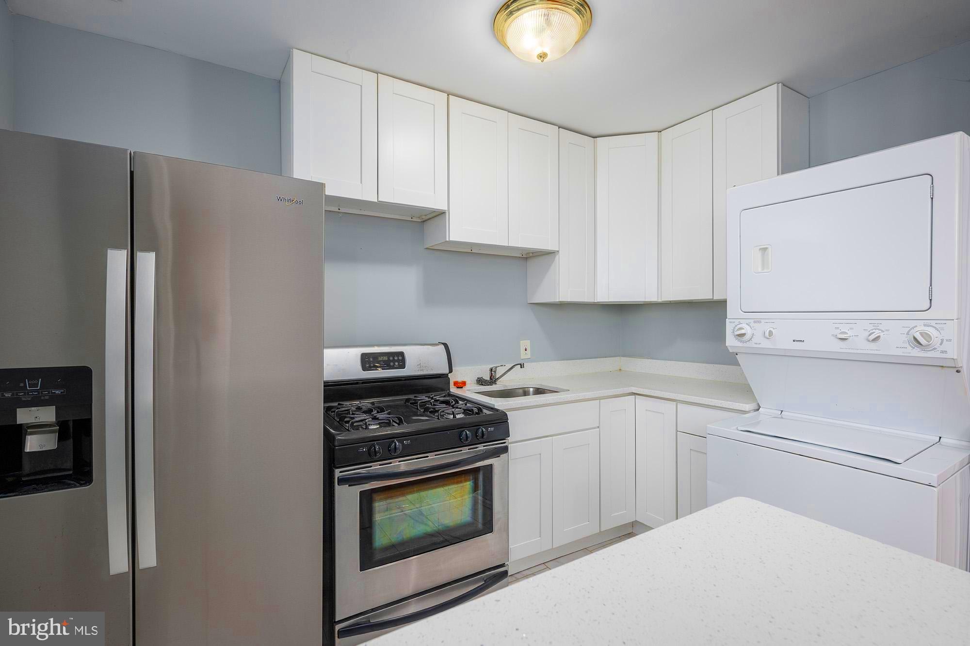GLEN OAKS - Residential Income