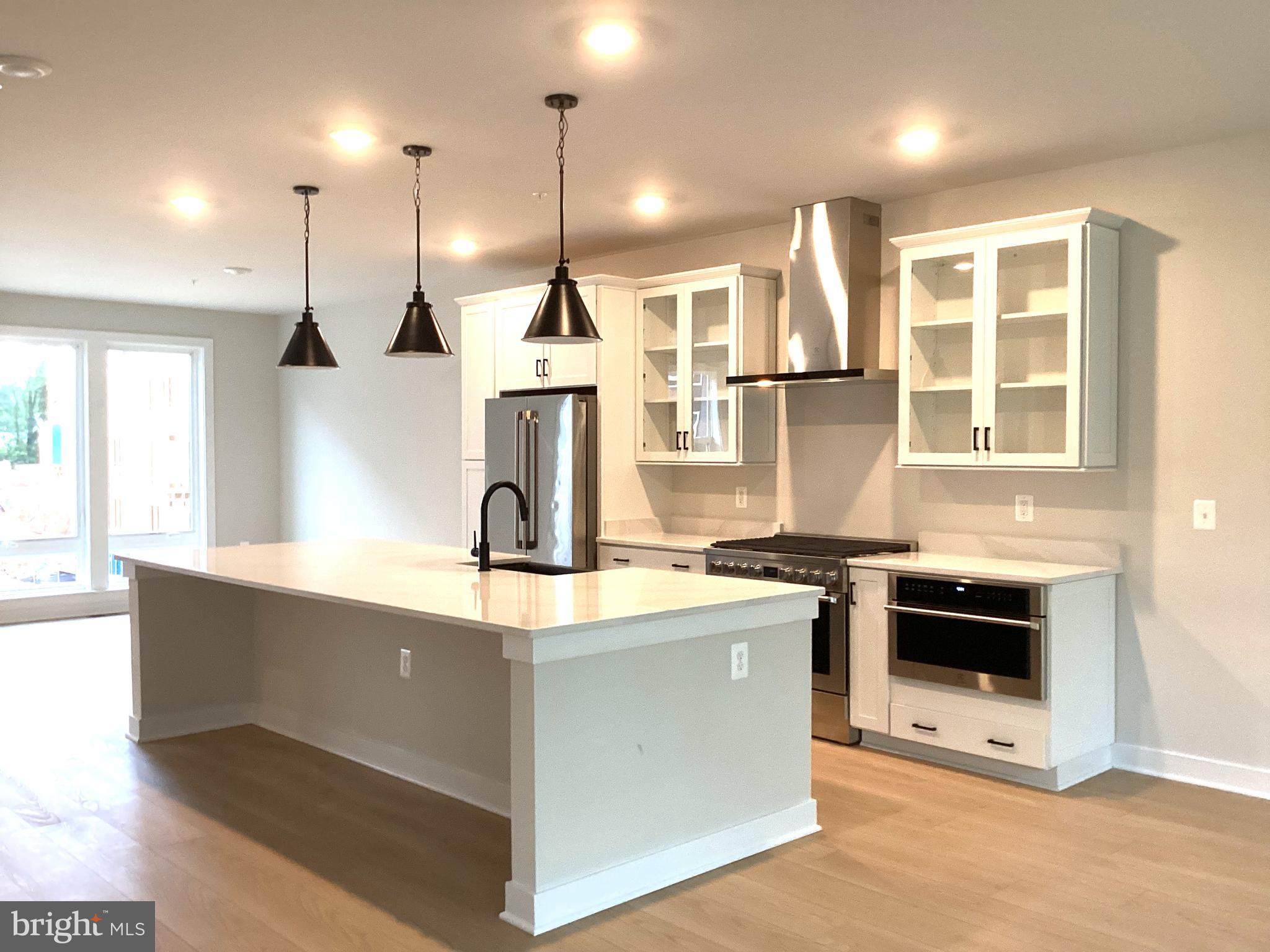 NORTHFAX WEST - Residential