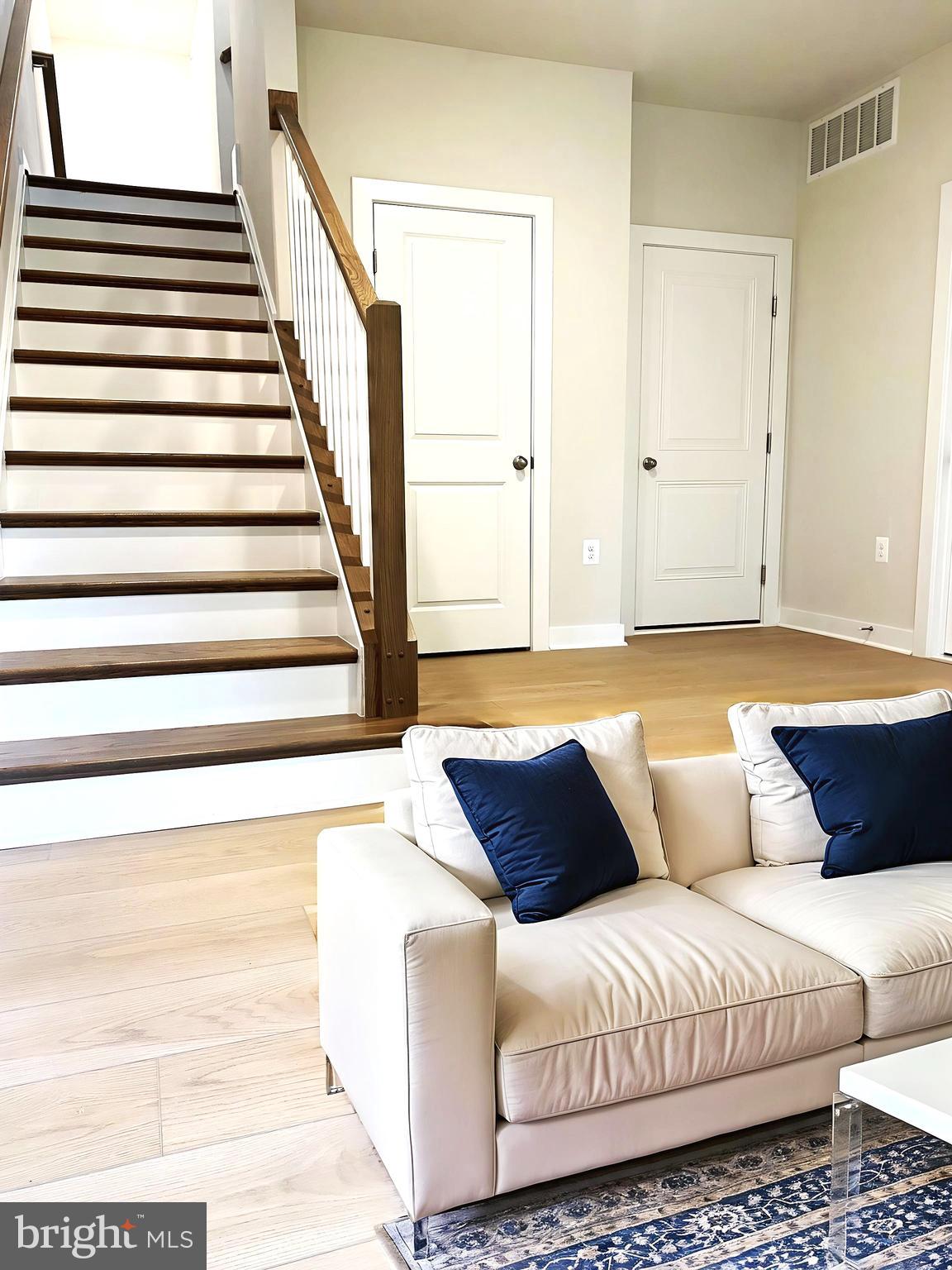 NORTHFAX WEST - Residential