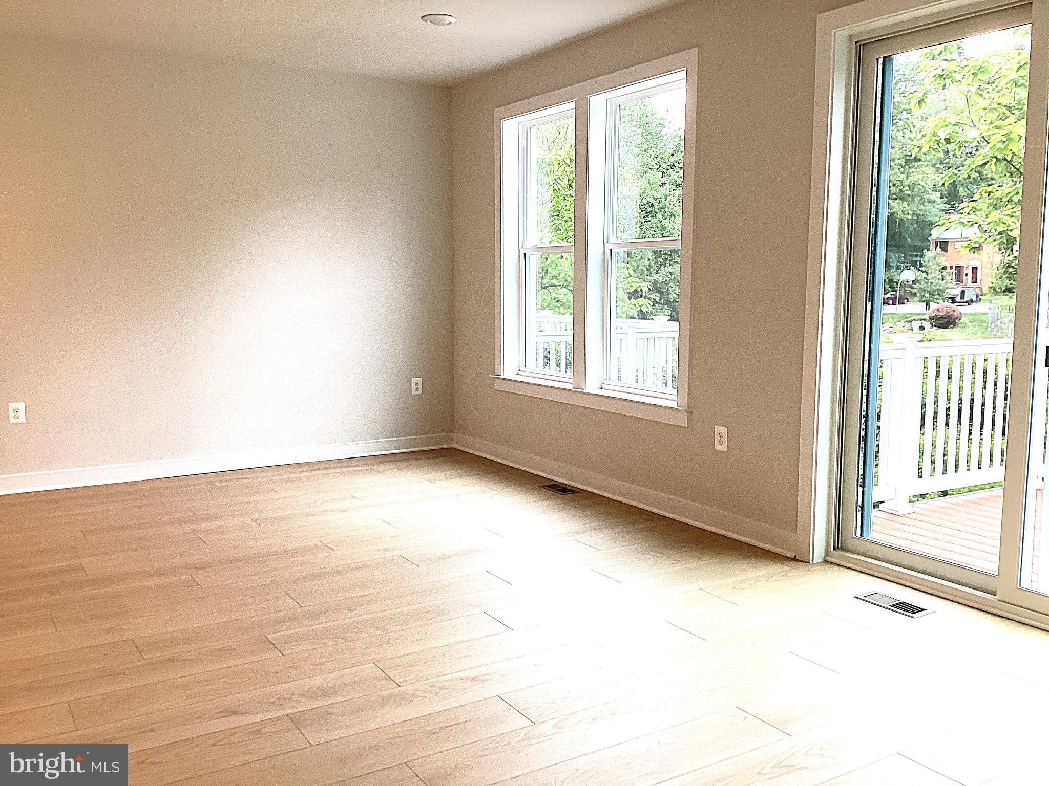 NORTHFAX WEST - Residential