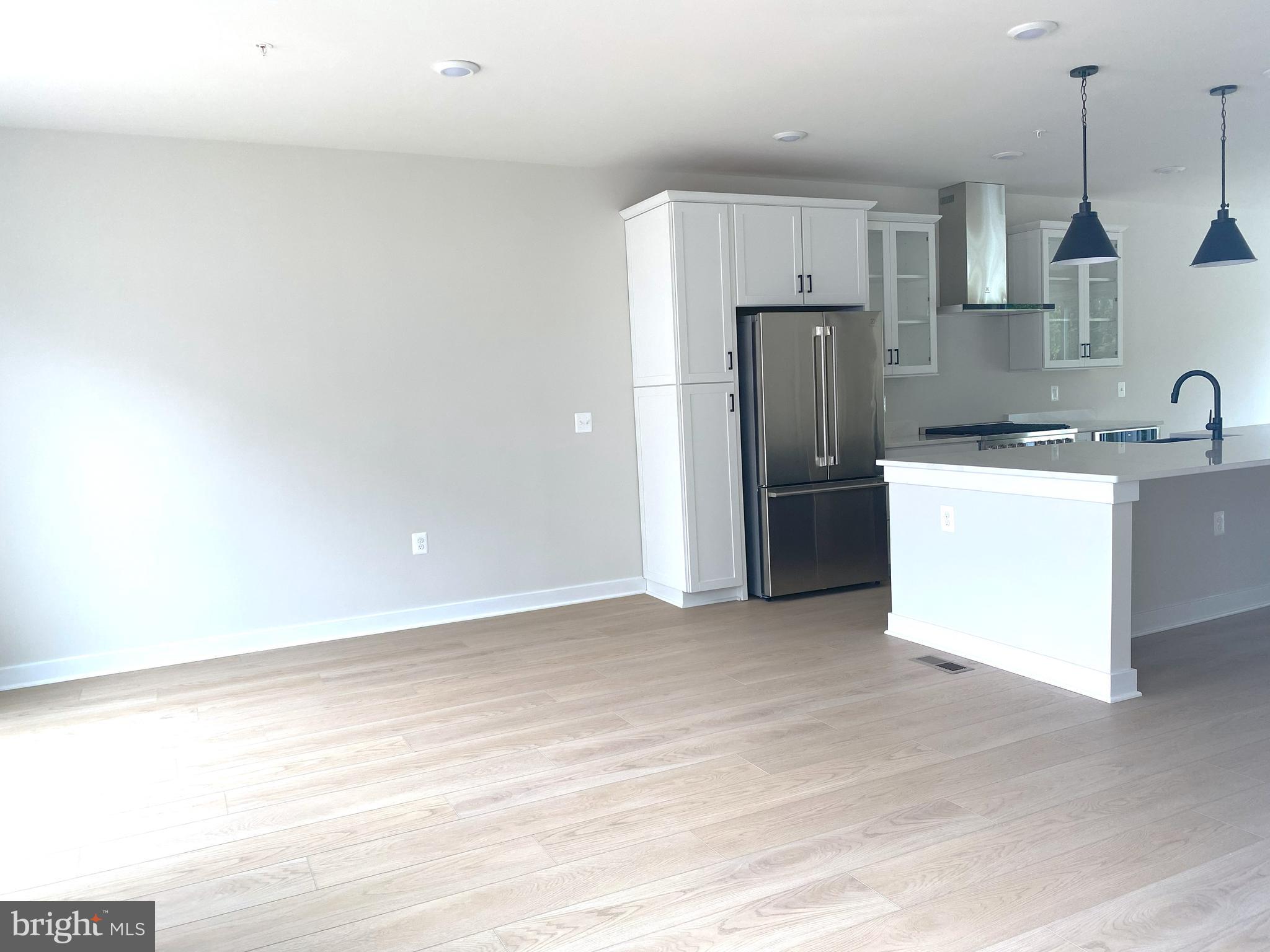 NORTHFAX WEST - Residential