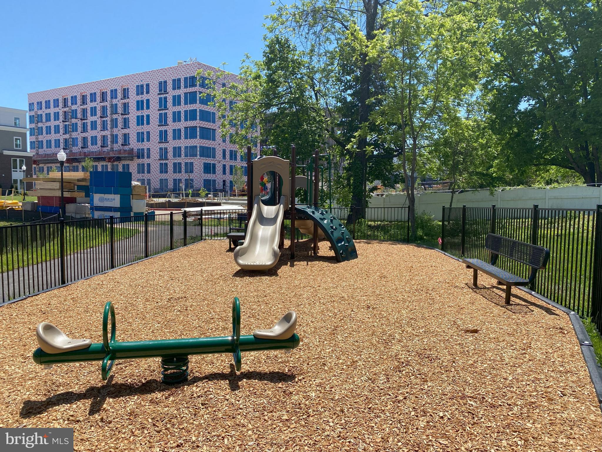 NORTHFAX WEST - Residential