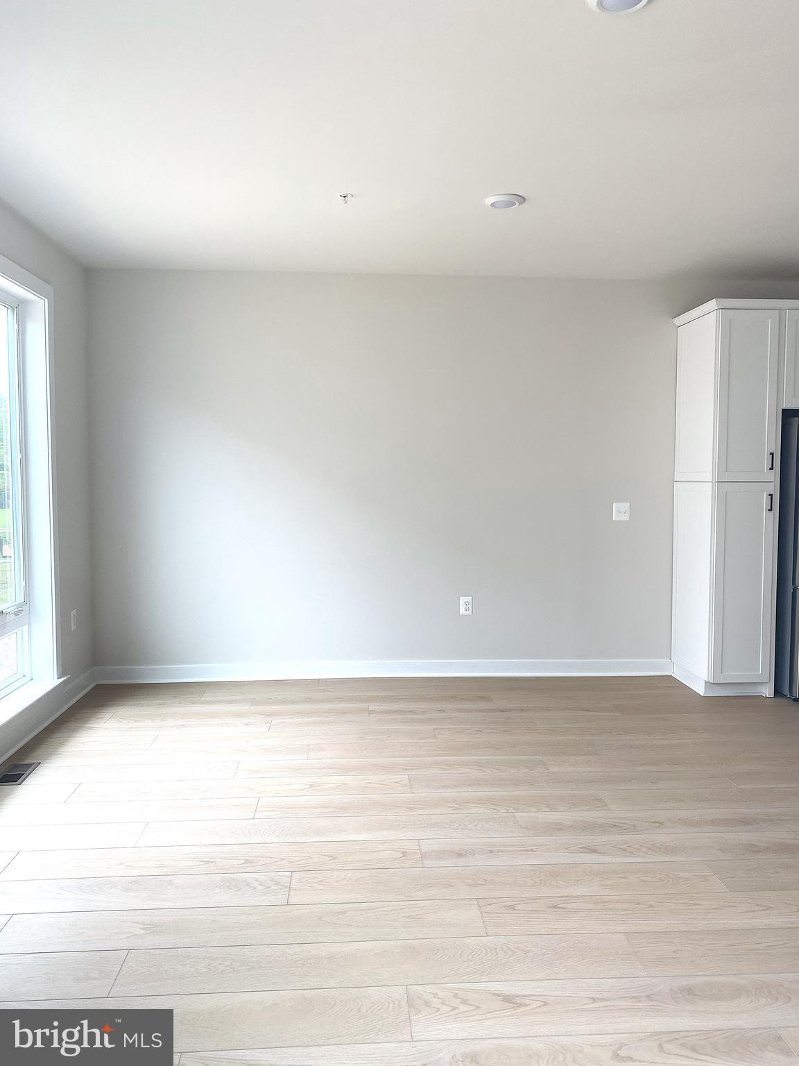 NORTHFAX WEST - Residential