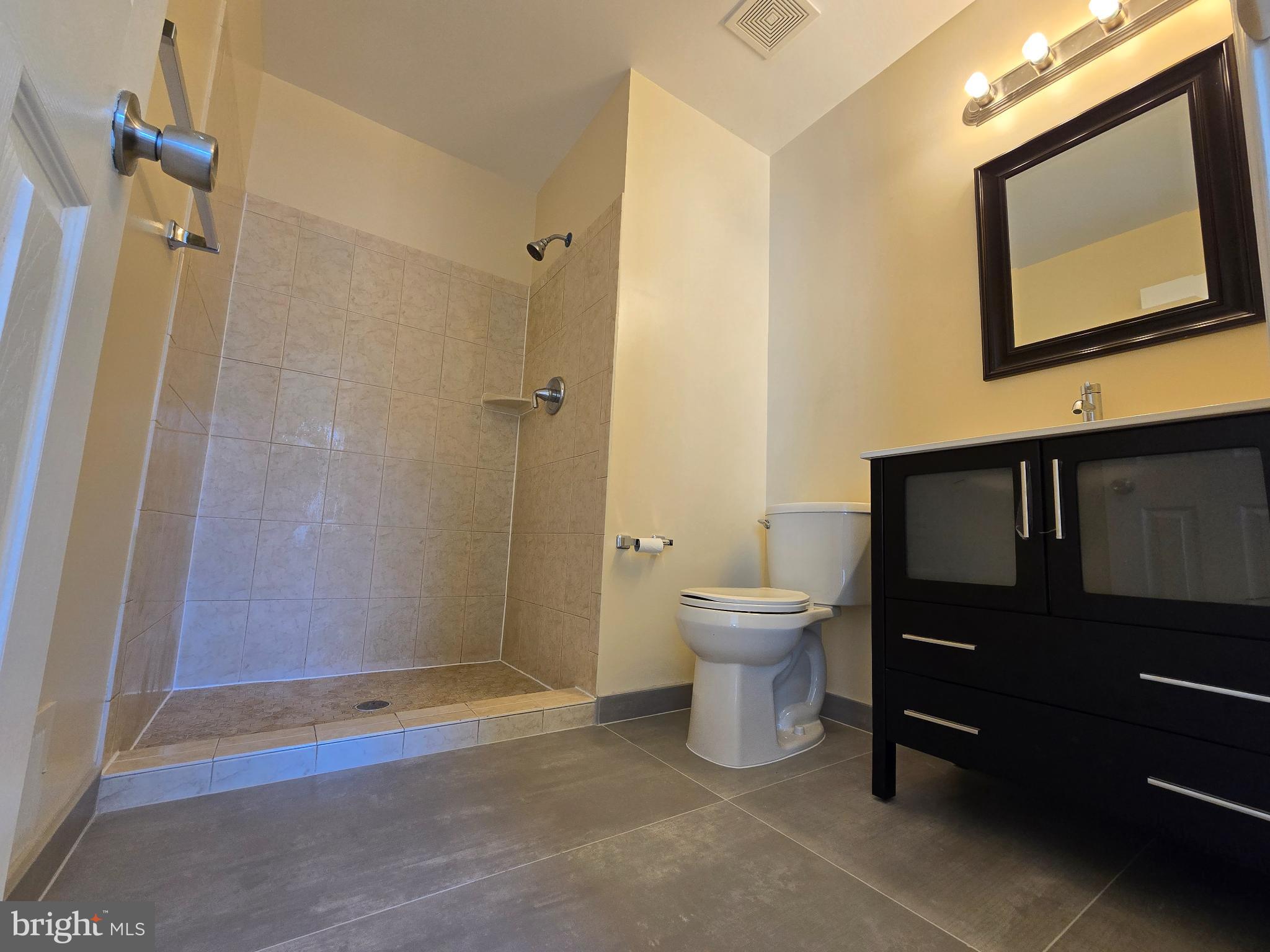 WILLIAMSTOWN - Residential