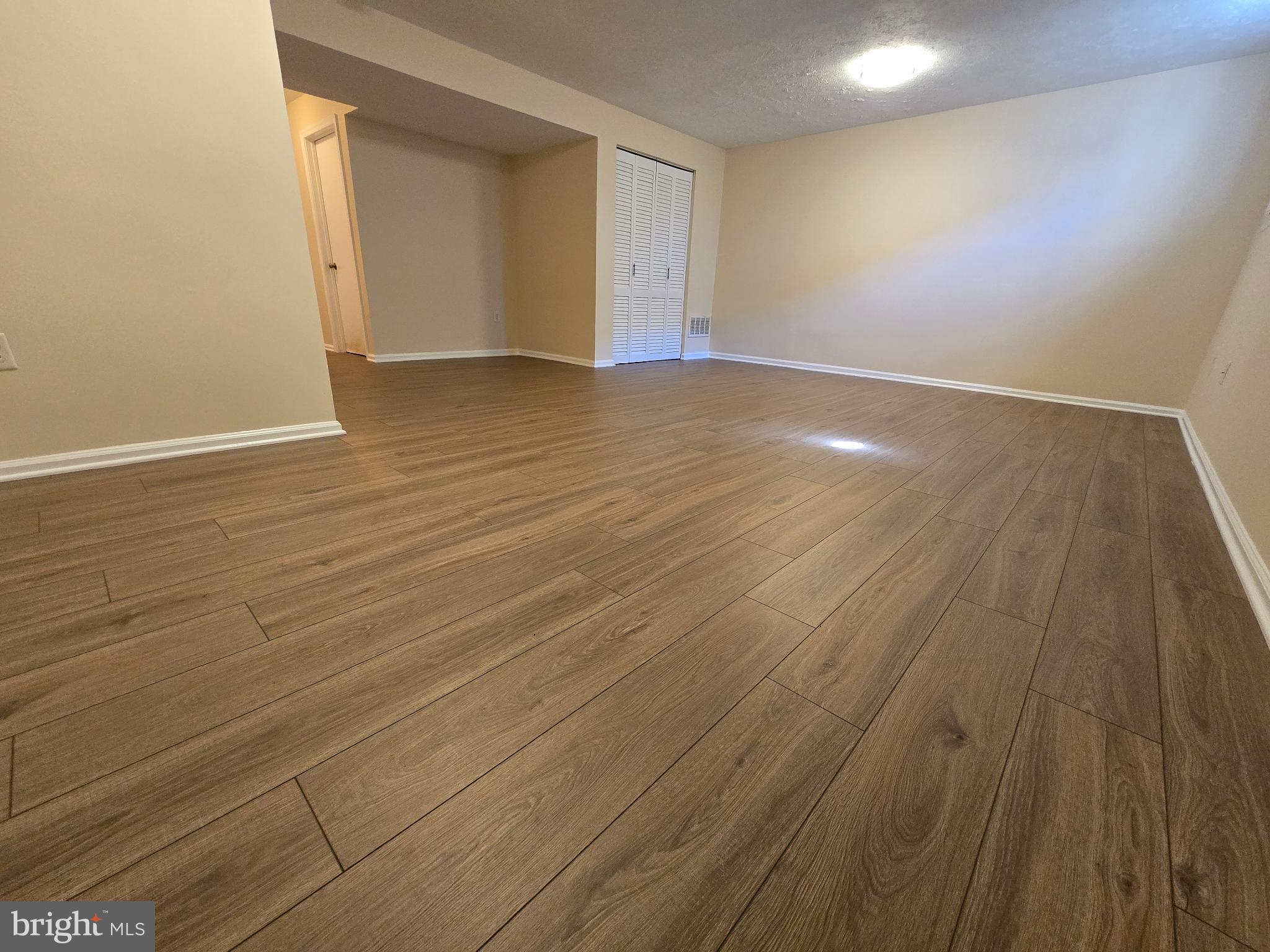 WILLIAMSTOWN - Residential