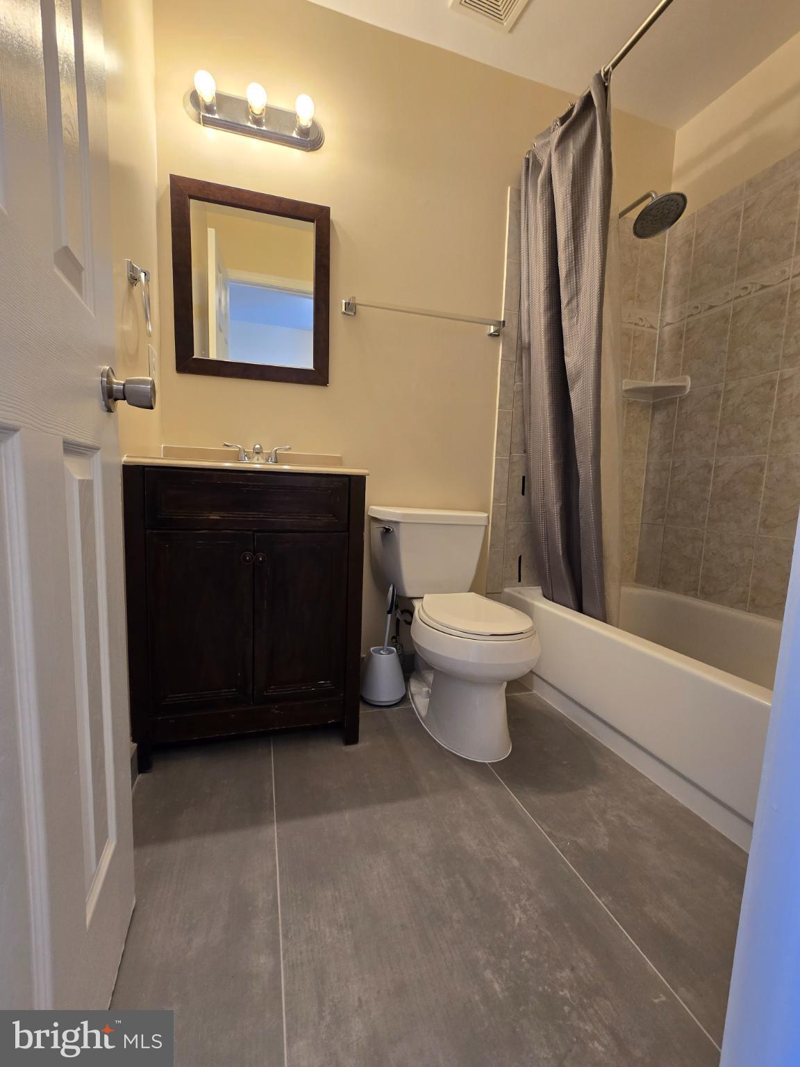 WILLIAMSTOWN - Residential