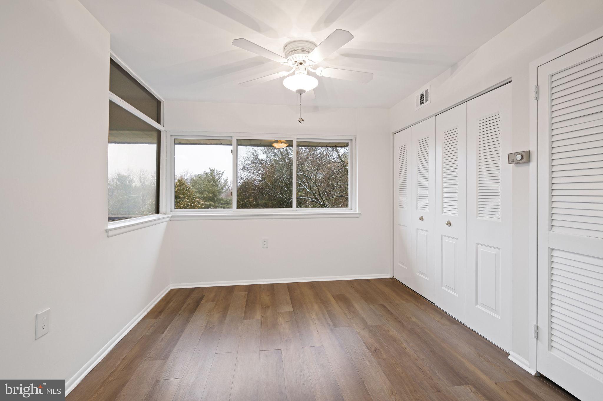 HYDE PARK - Residential