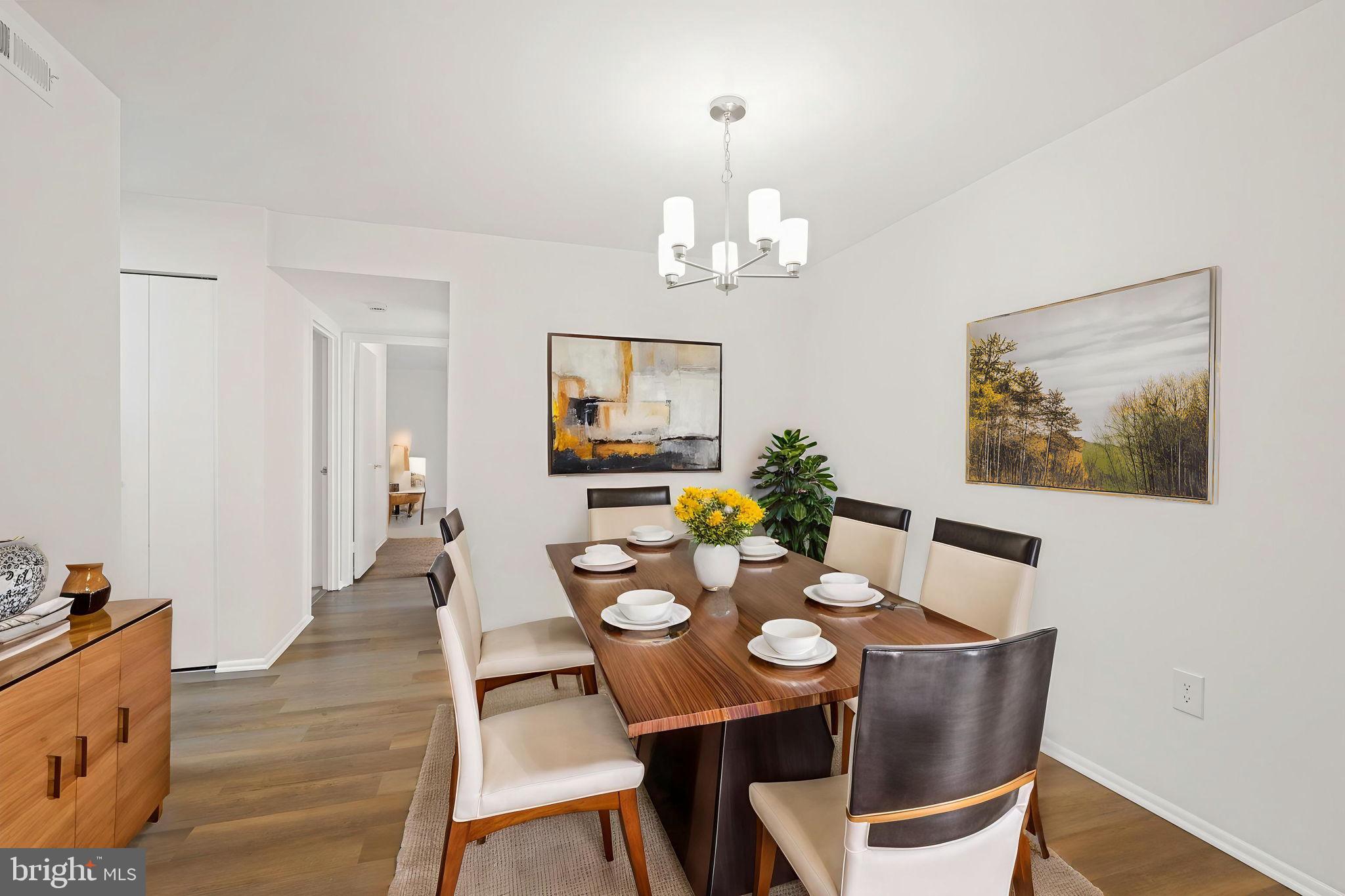 HYDE PARK - Residential