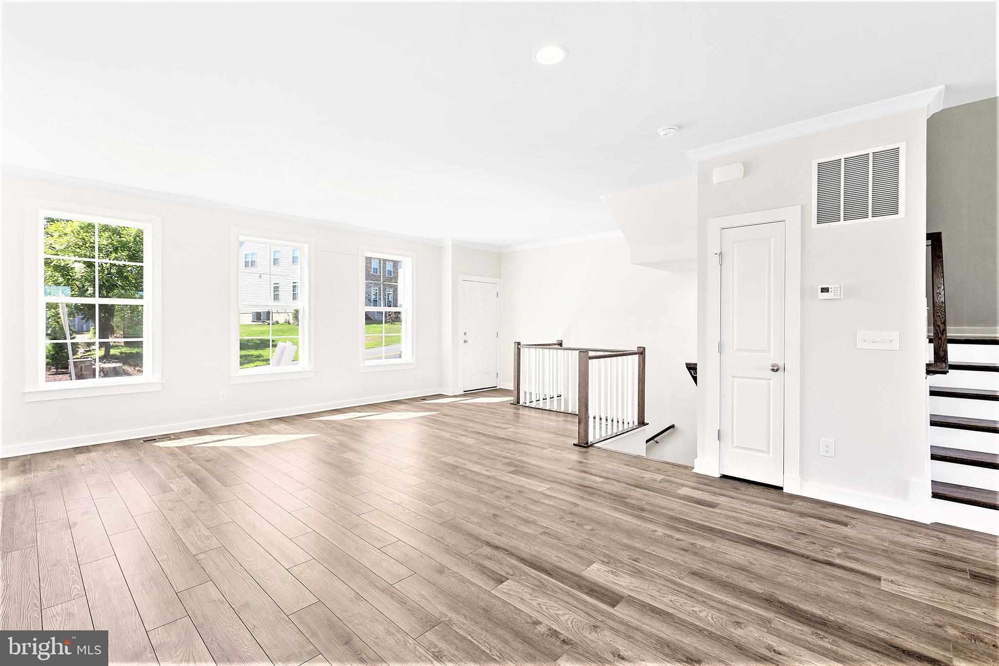 SOUTH FORK BROAD RUN - Residential