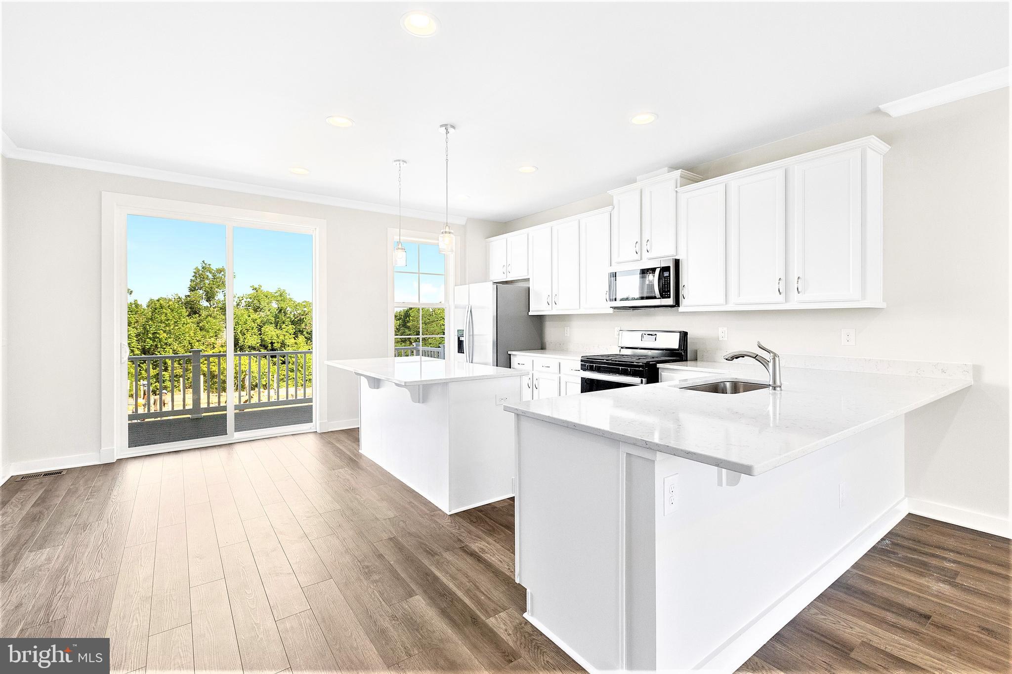 SOUTH FORK BROAD RUN - Residential