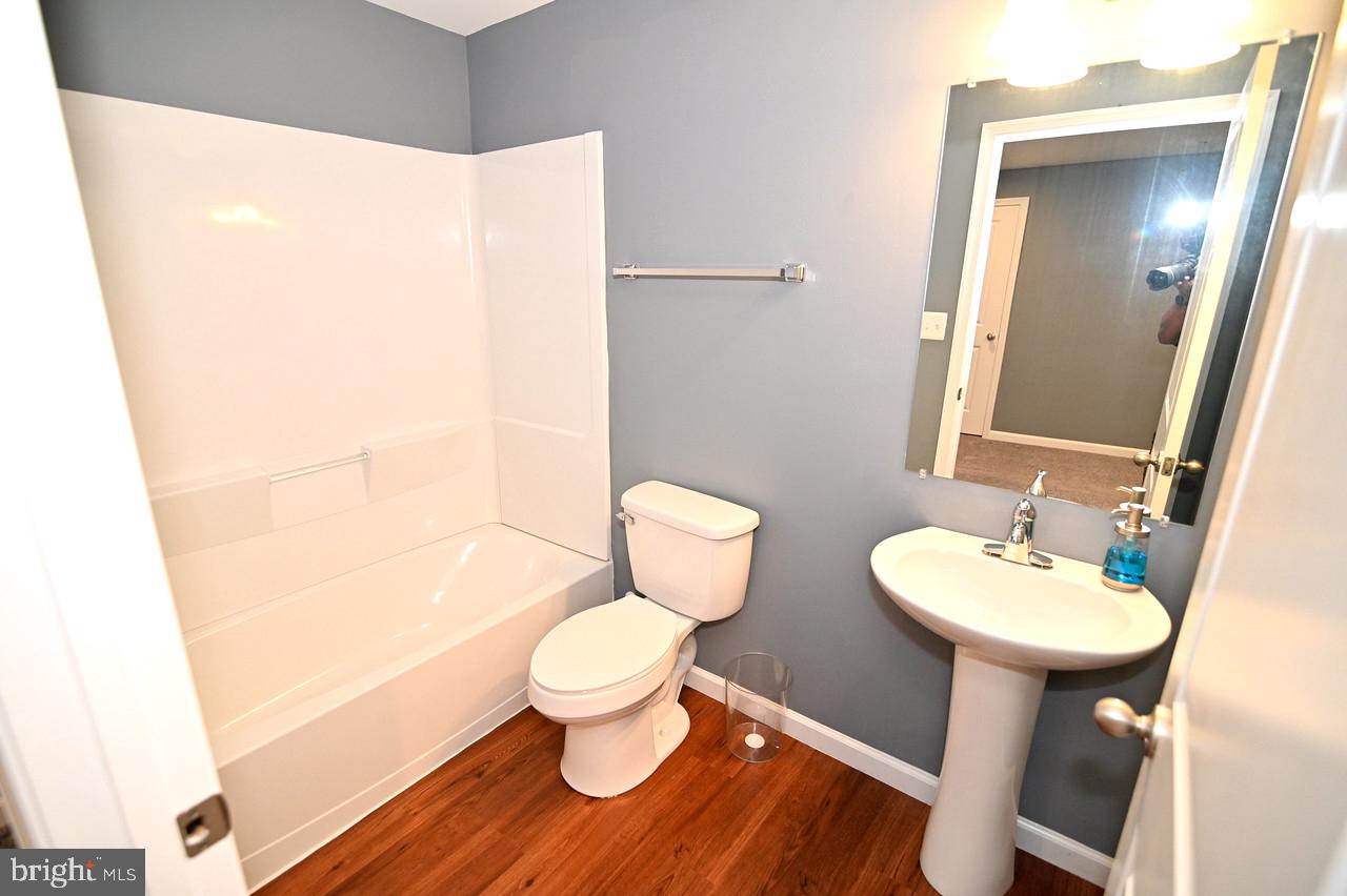 WILLOW WOODS - Residential