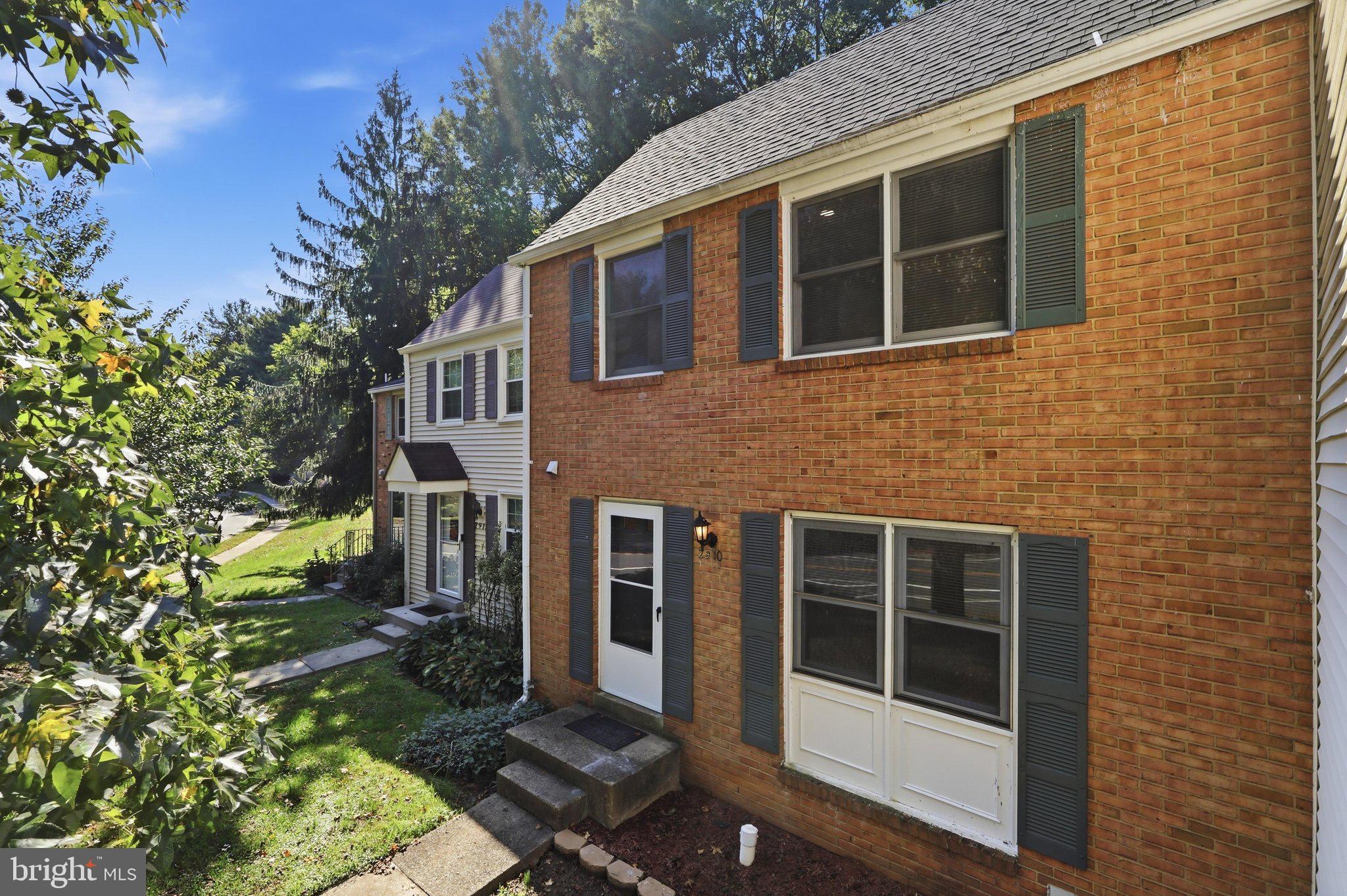 2910 ELLENWOOD DRIVE