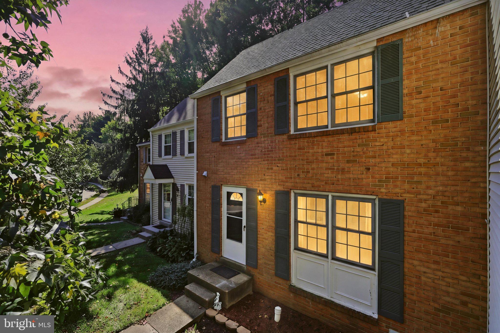2910 ELLENWOOD DRIVE