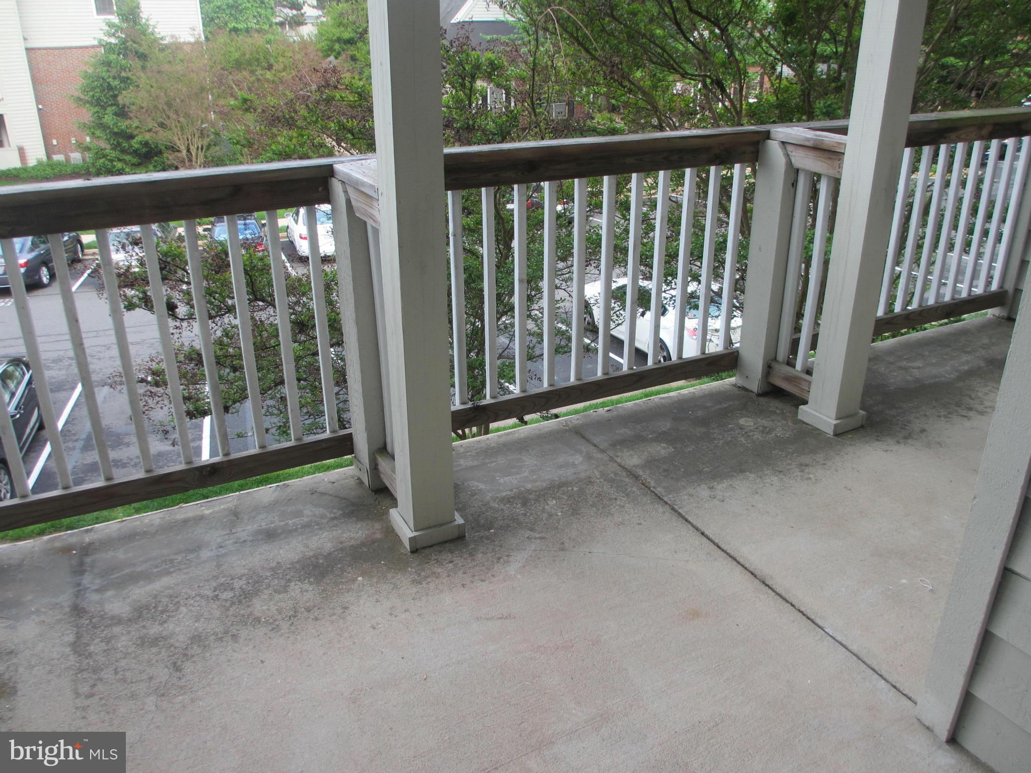 PENDERBROOK SQUARE CONDOMINIUMS - Residential Lease