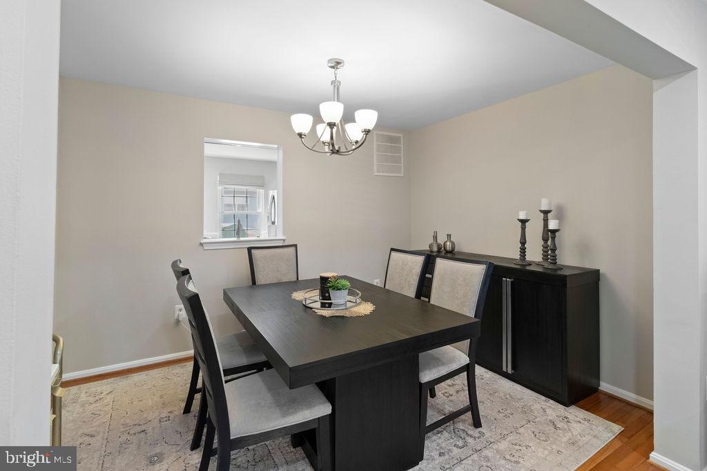 CLIFTON TOWNES - Residential Lease