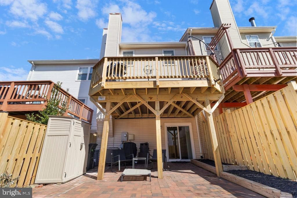 CLIFTON TOWNES - Residential Lease