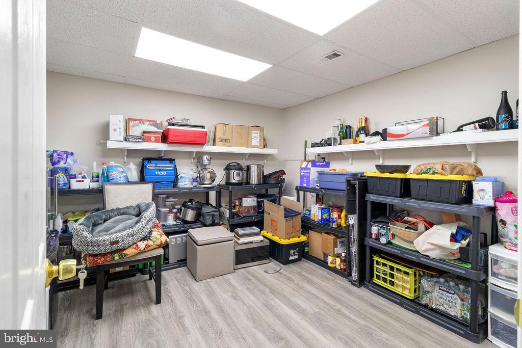 CLIFTON TOWNES - Residential Lease