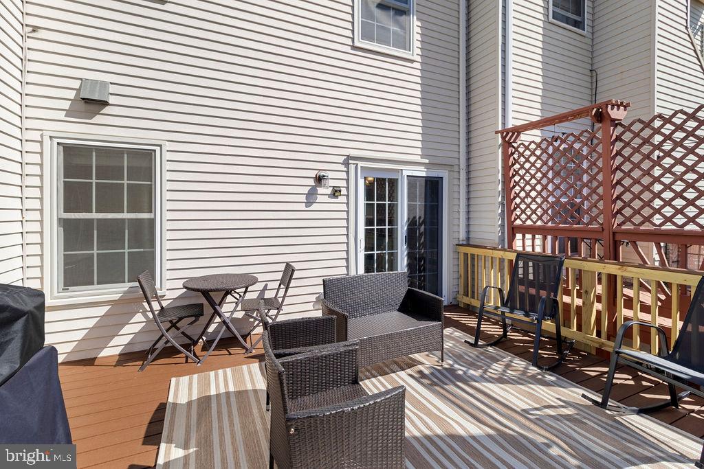 CLIFTON TOWNES - Residential Lease