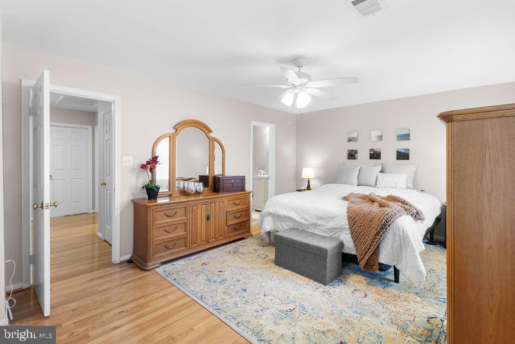 CLIFTON TOWNES - Residential Lease