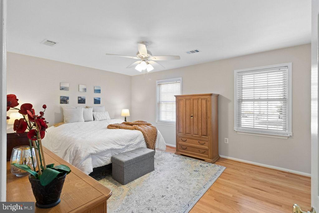 CLIFTON TOWNES - Residential Lease