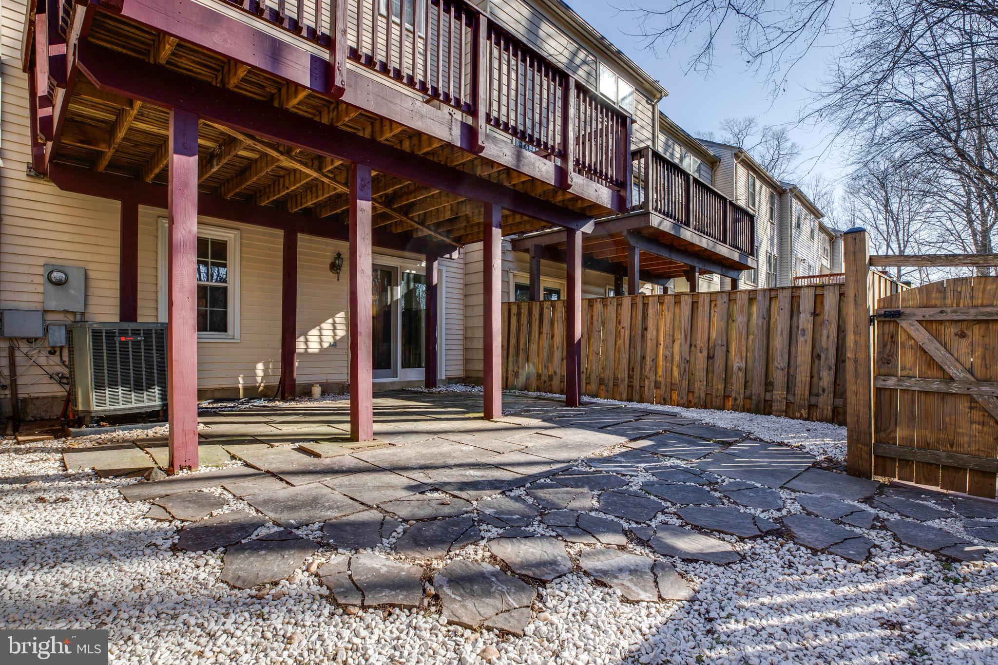 CROWNLEIGH - Residential