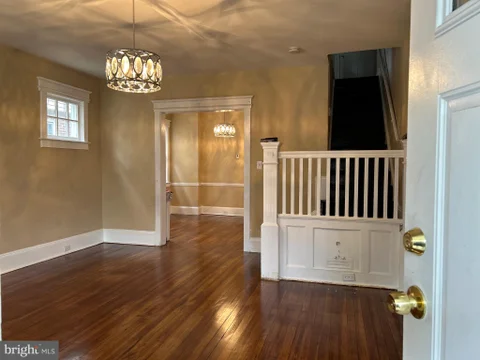 220 Ardmore Avenue, Trenton, NJ MLS: NJME2082558
