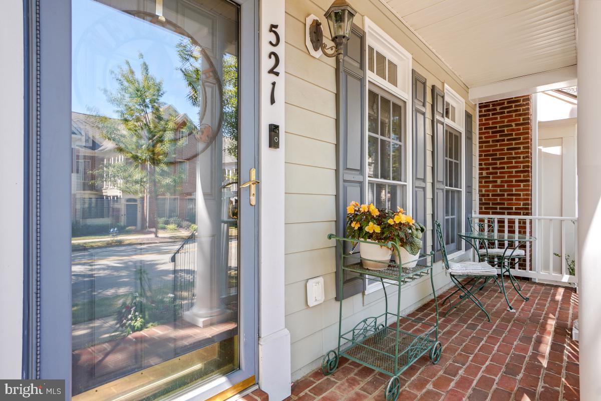 521 GOODLAND PLACE