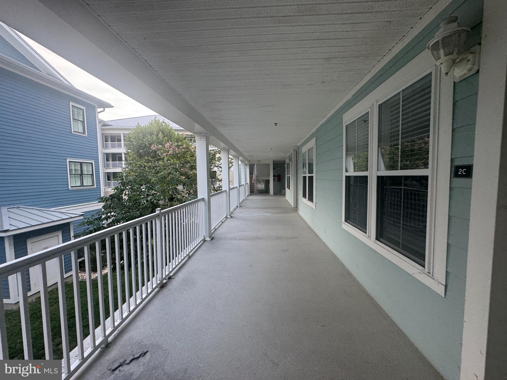 6 SUNSET ISLAND DRIVE 2C