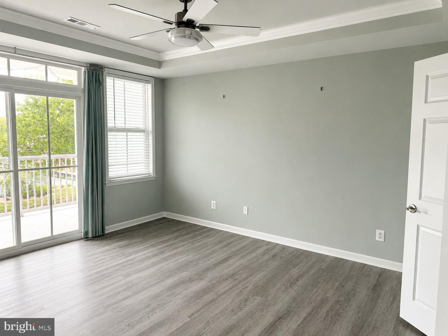 6 SUNSET ISLAND DRIVE 2C