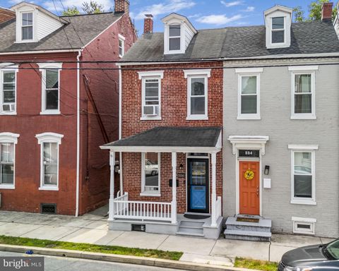 Photo of 556 Walnut Street, COLUMBIA, PA 17512 (MLS # PALA2072670)
