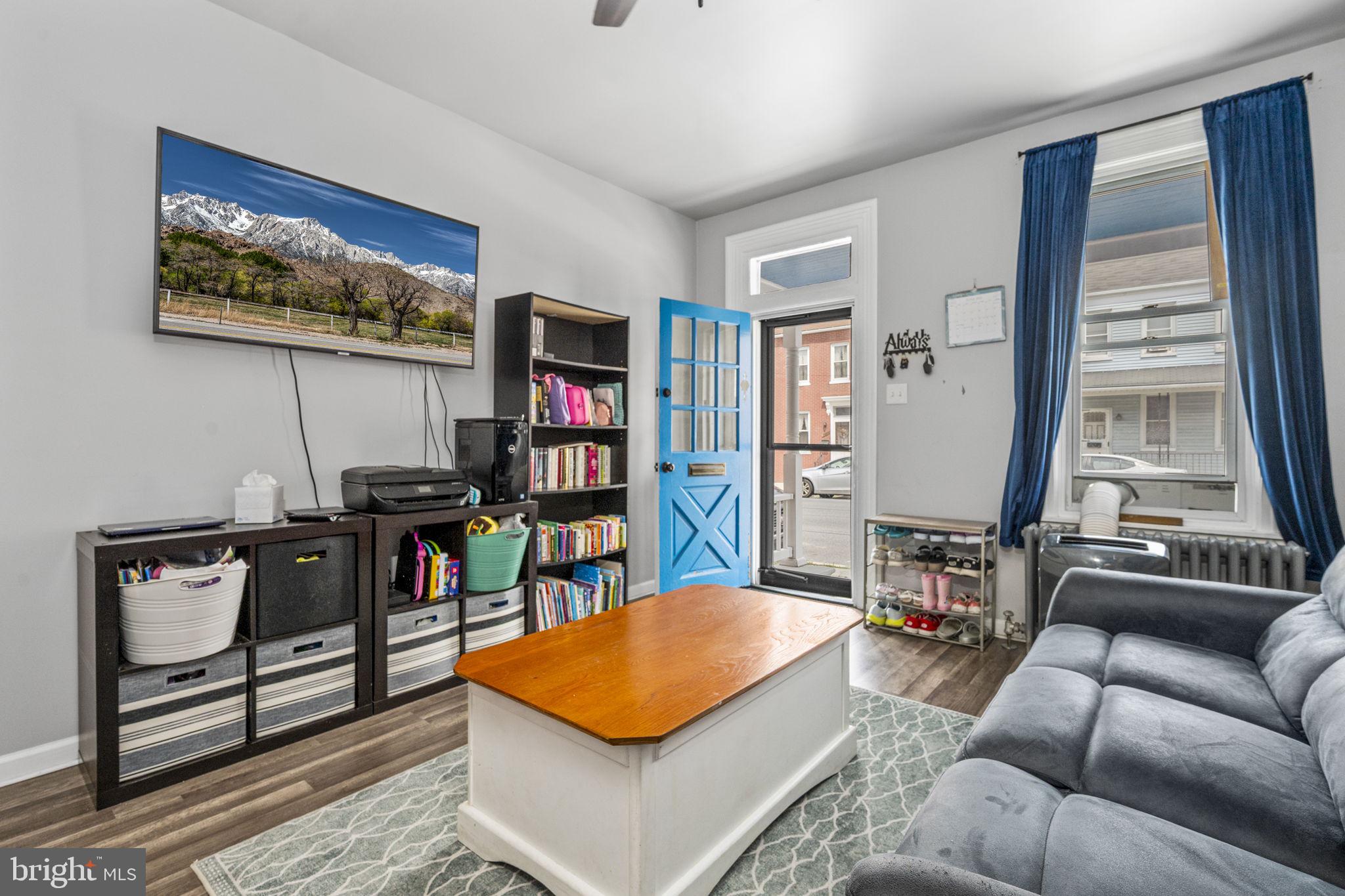 556 WALNUT STREET