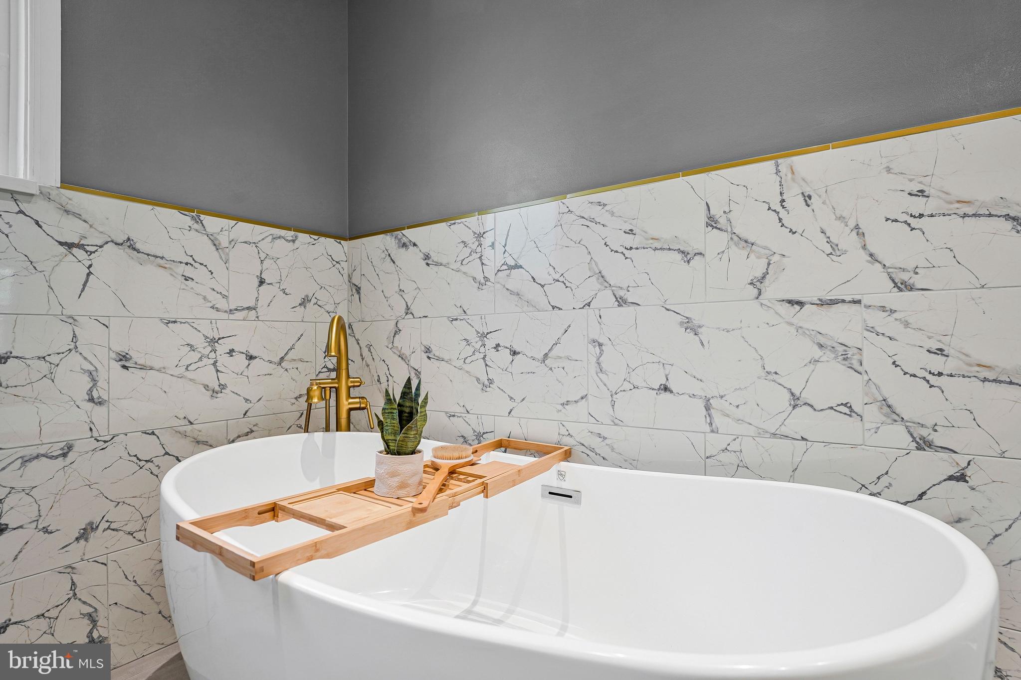 WINDSOR ESTATES - Residential