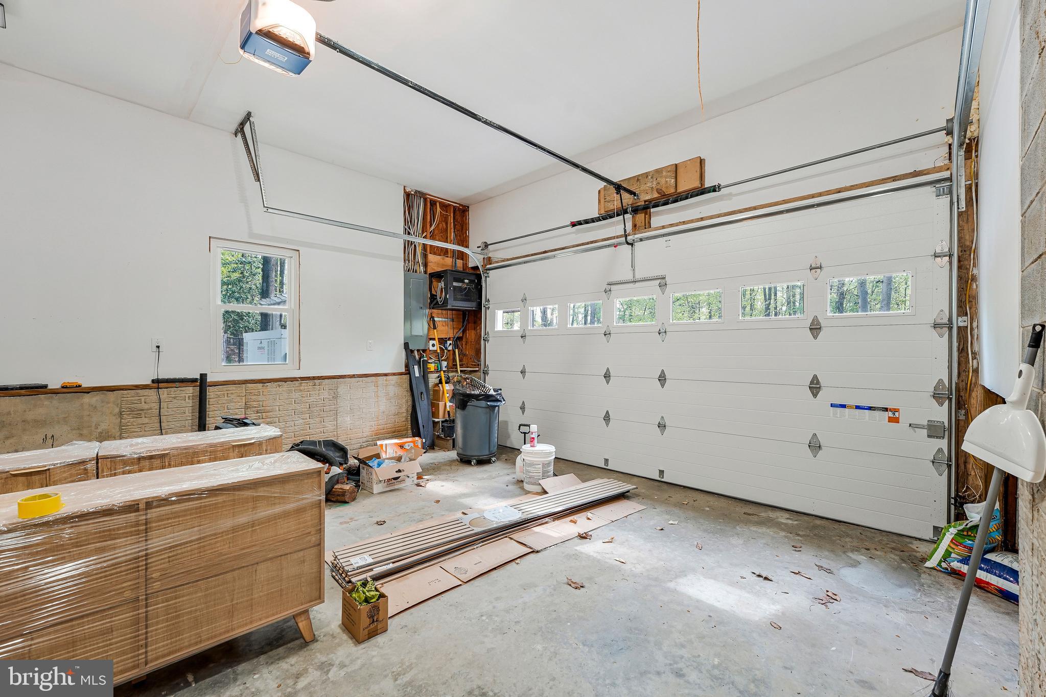 WINDSOR ESTATES - Residential