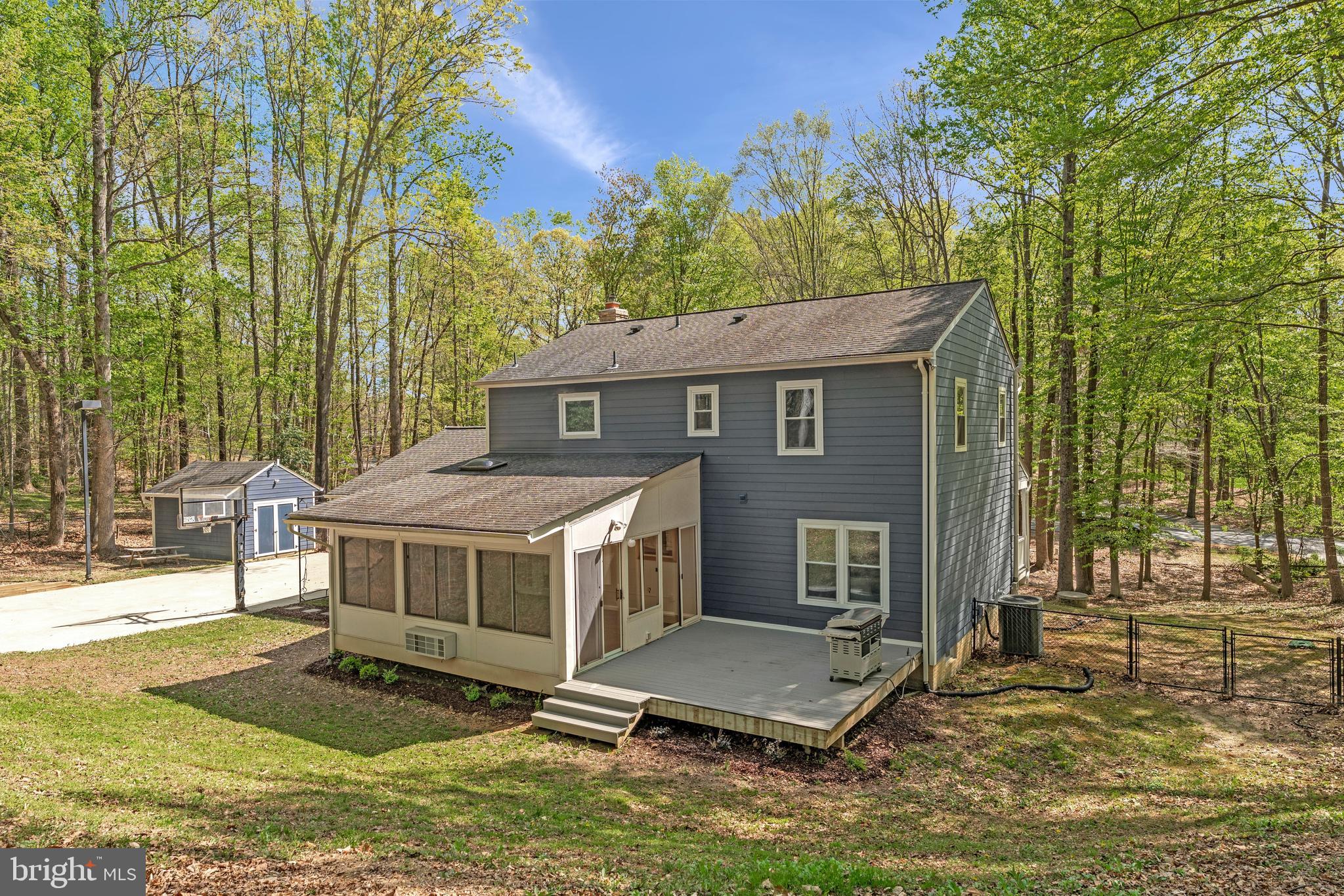 WINDSOR ESTATES - Residential