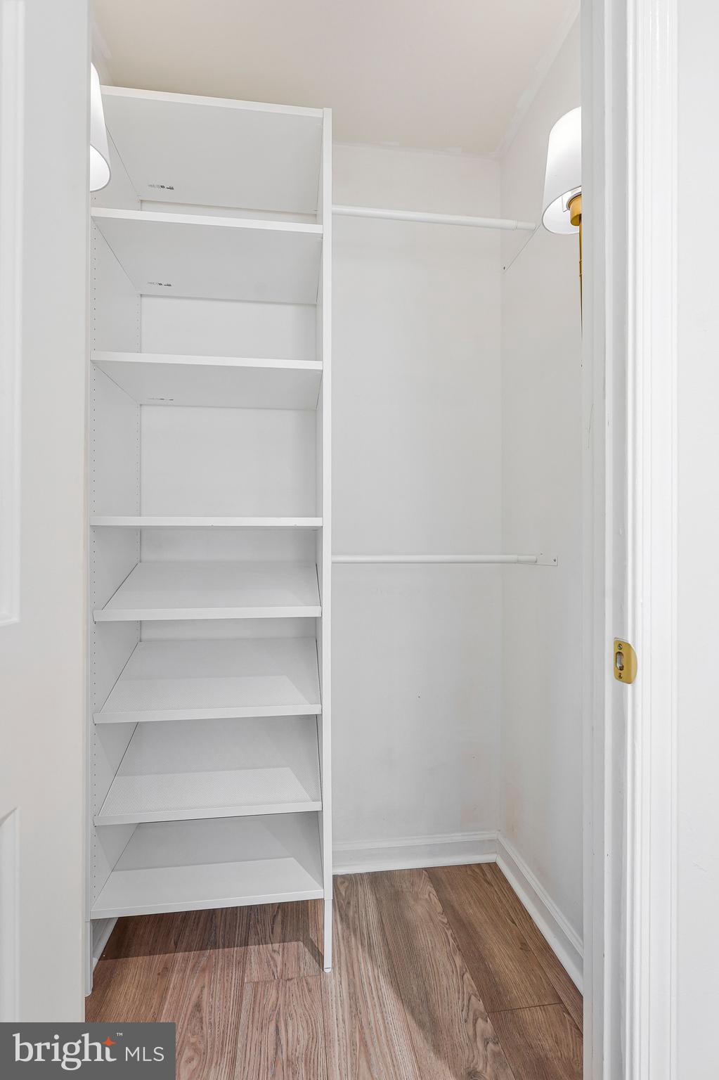 WINDSOR ESTATES - Residential