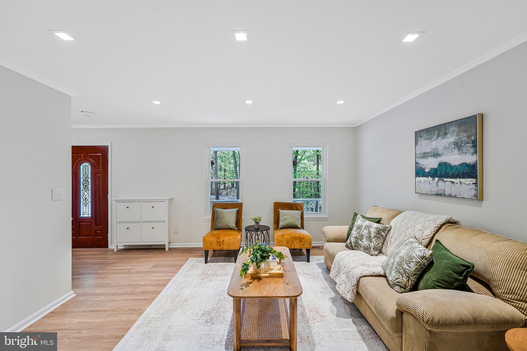 WINDSOR ESTATES - Residential