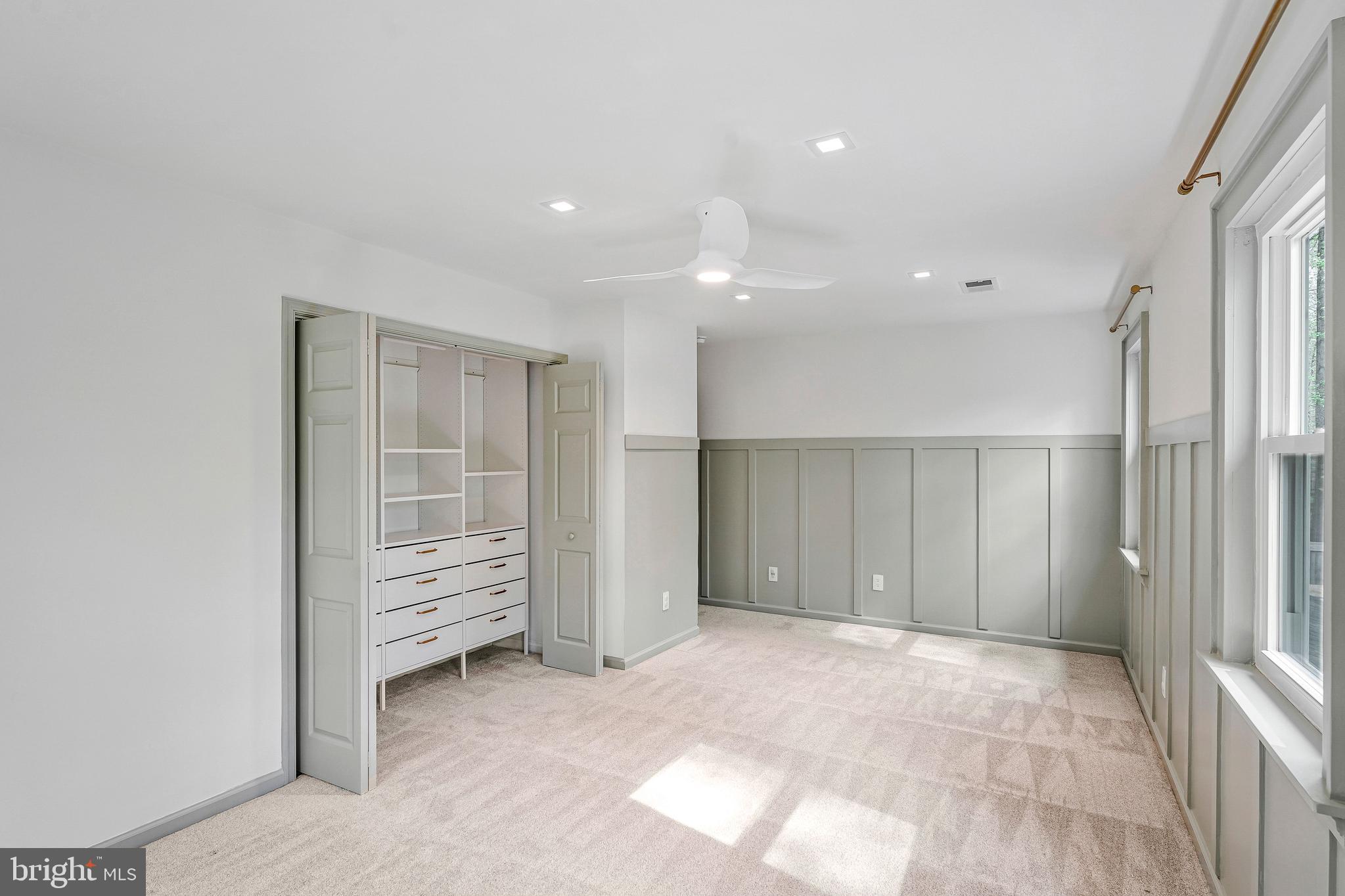 WINDSOR ESTATES - Residential