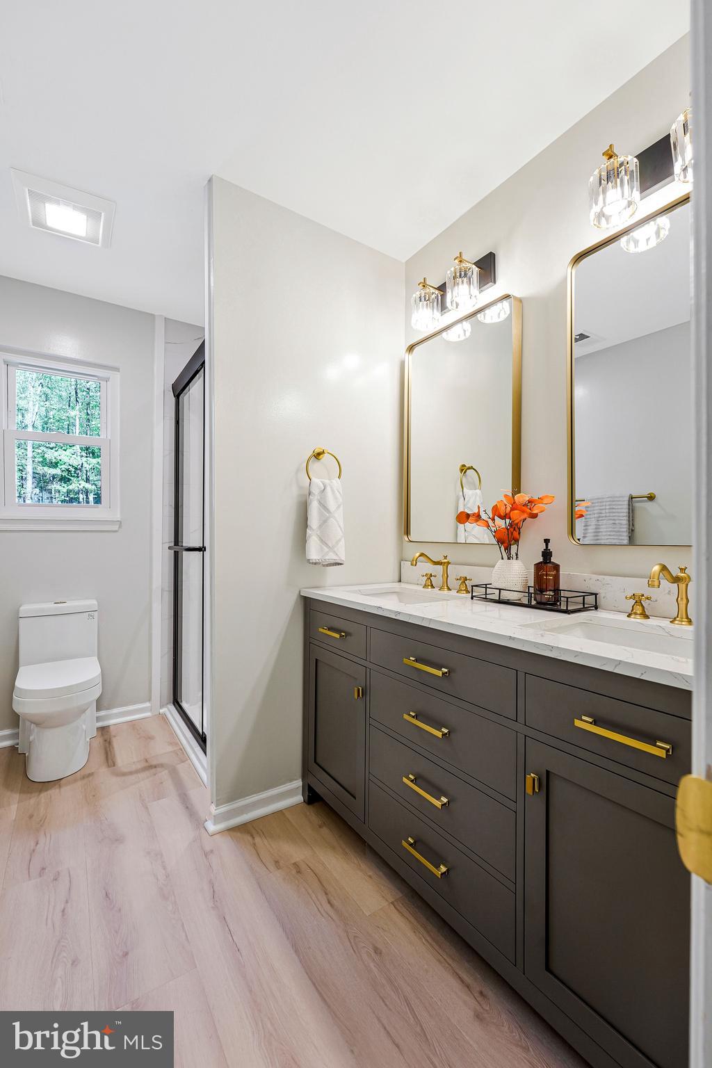 WINDSOR ESTATES - Residential