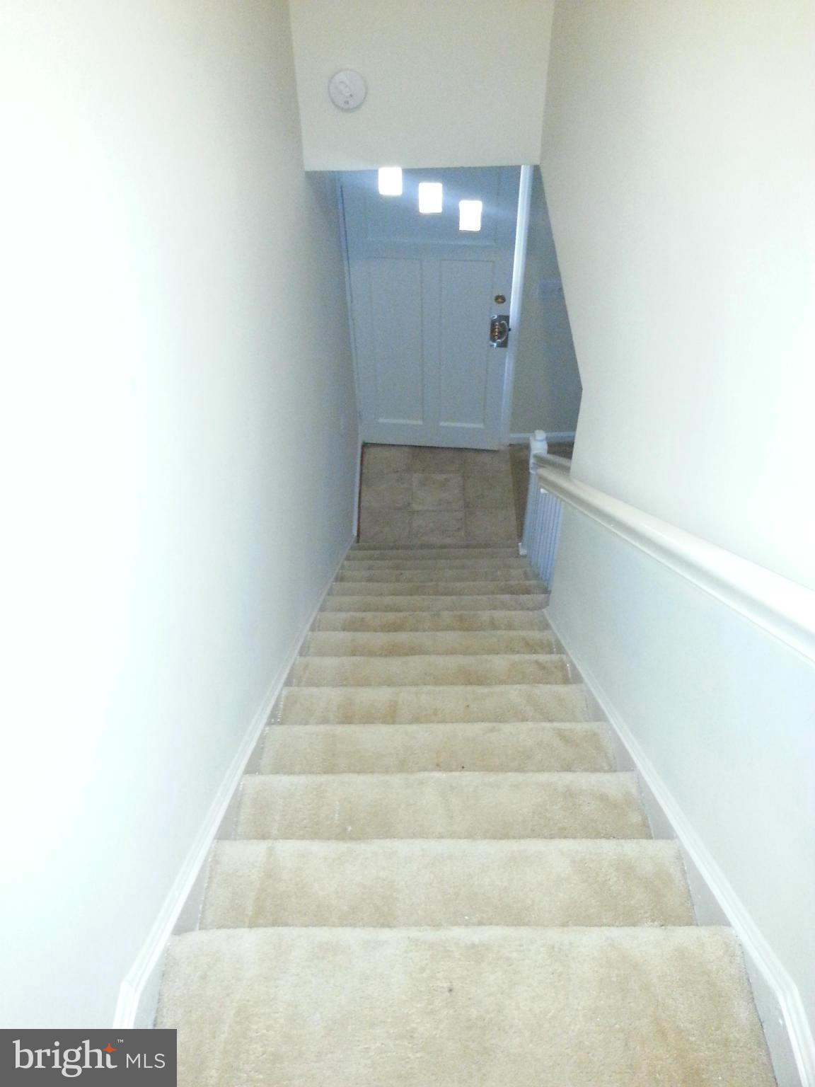 COUNTRY CLUB VIEW - Residential Lease