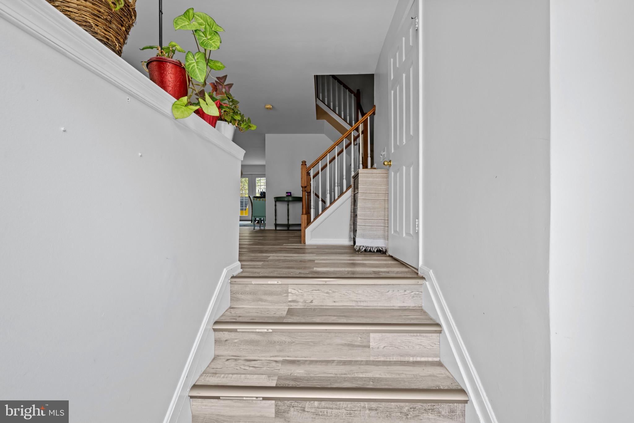 9523 GEORGIAN WAY
