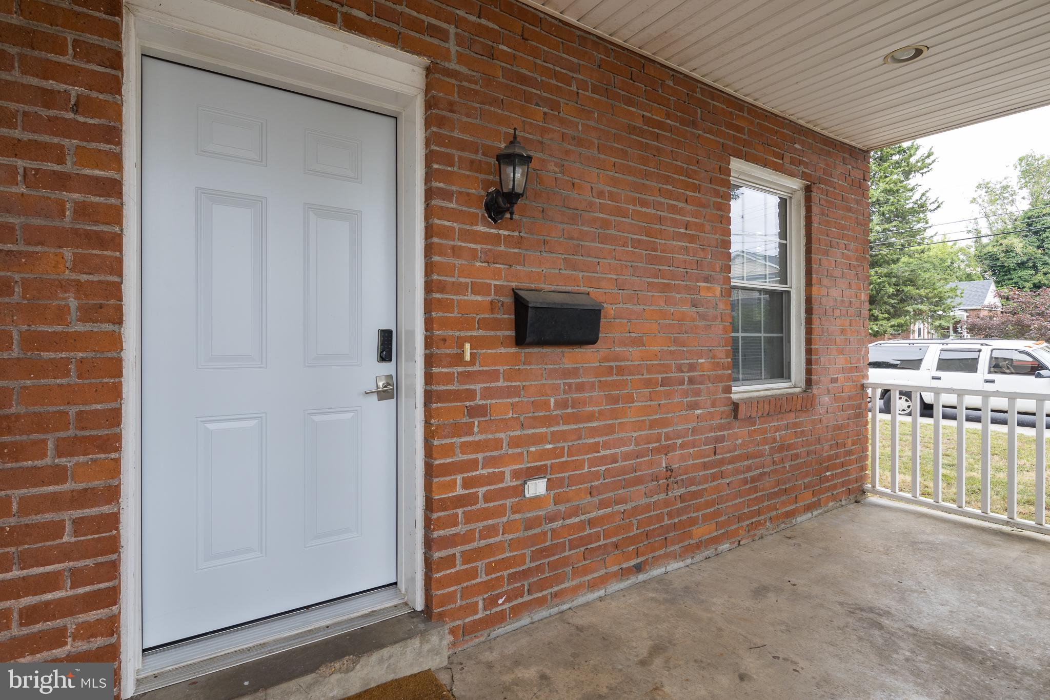 SOUTHGATE - Residential Lease