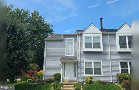 Photo of 6100 Hoskins Hollow Circle, CENTREVILLE, VA 20121 (MLS # VAFX2340316)