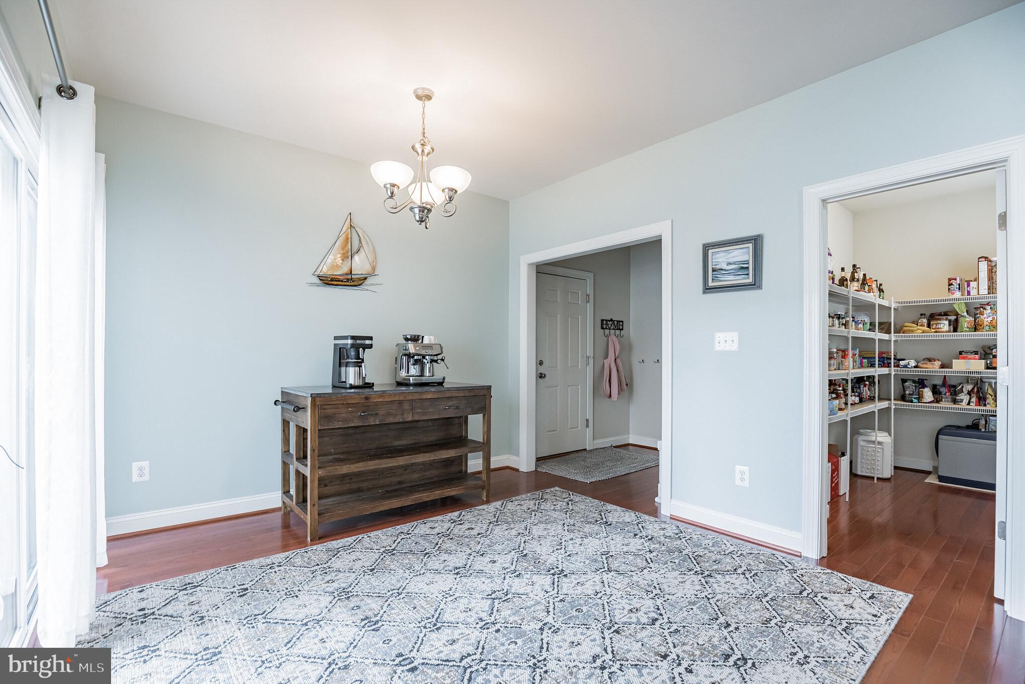 LEONARDS GRANT - Residential