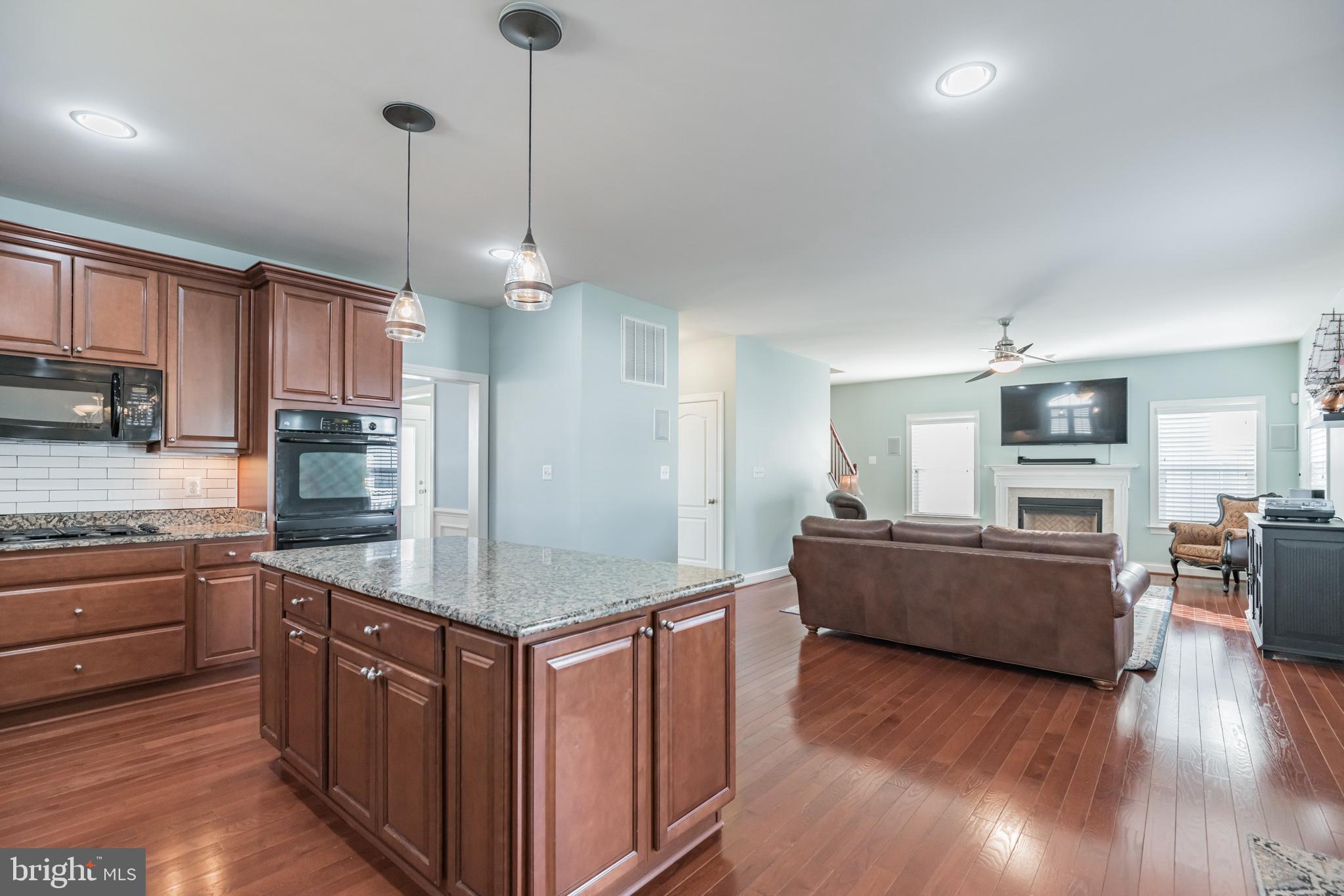 LEONARDS GRANT - Residential