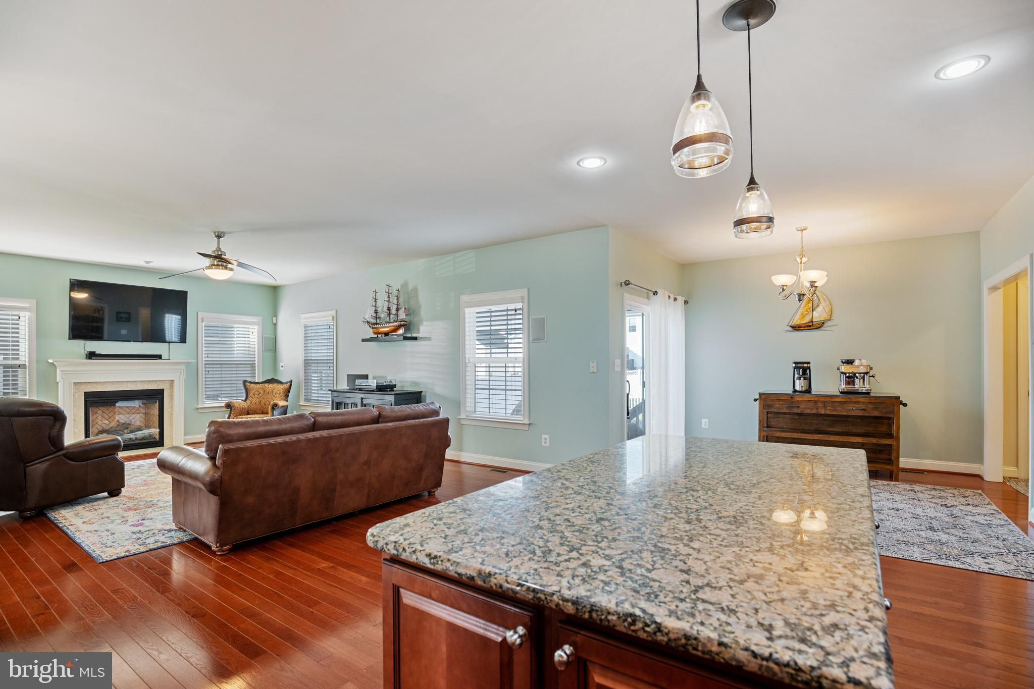 LEONARDS GRANT - Residential