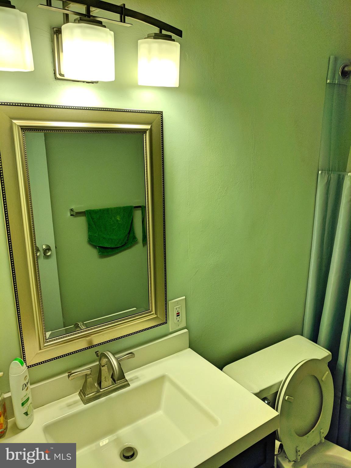 SLADE - Residential Lease